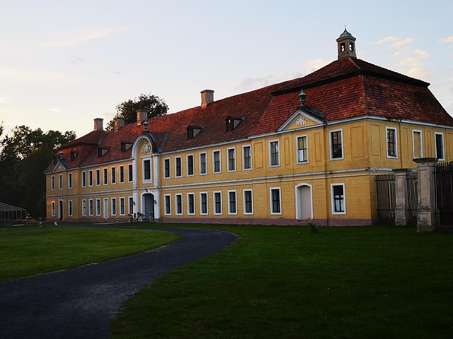 Free Poland Castle photo and picture