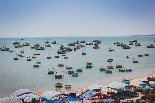 Free Boats Sea photo and picture