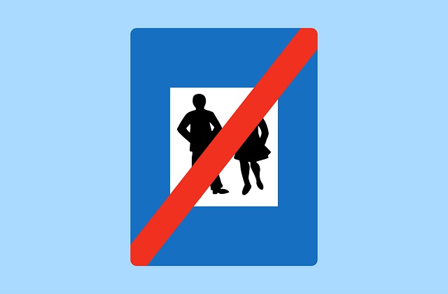 Free pedestrian zone end sign illustration