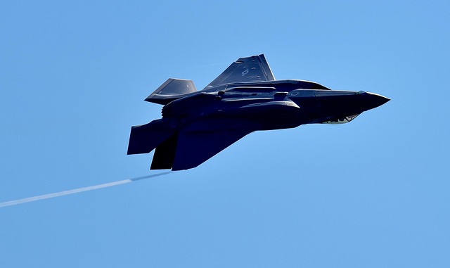 Free Jet Aircraft photo and picture