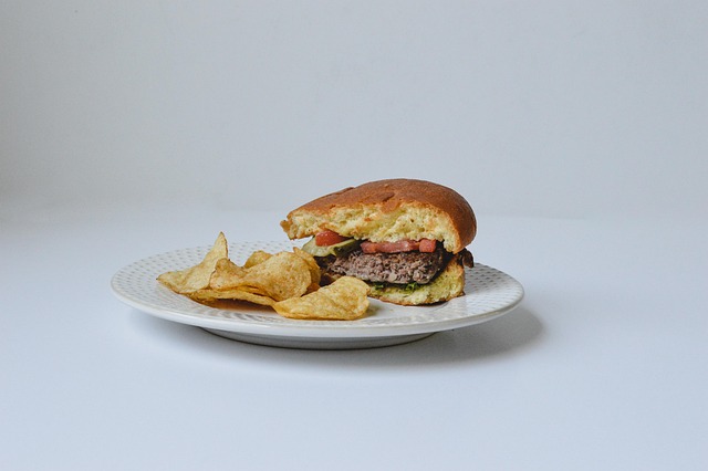 Hamburger, Chips, Måltid, Frokost