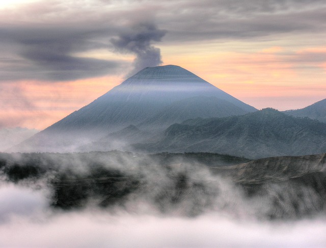 Vulkan, Landschaft, Nebel, Wolken