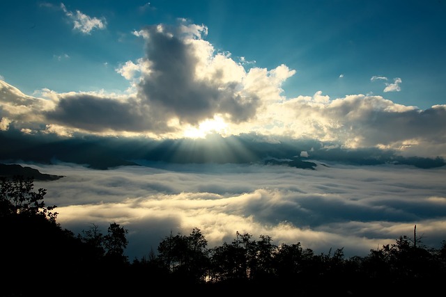 Skyer, Bjerge, Himmel