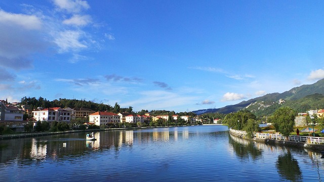 Bjerge, Vand, Hus
