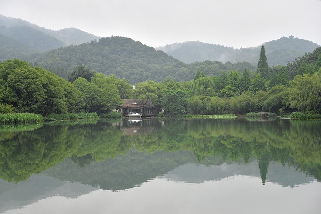 Free Lake Mountains photo and picture