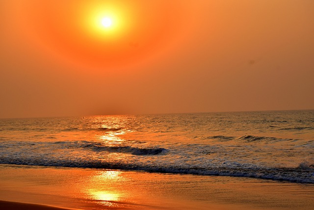 Free Sunrise Water photo and picture