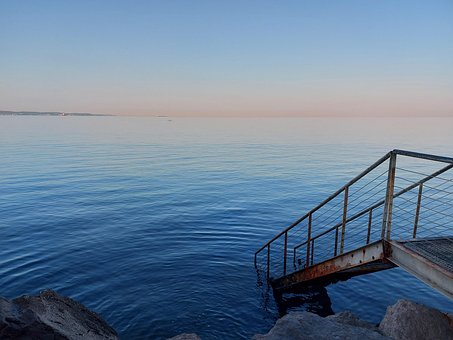 Das Meer, Wasser, Steine