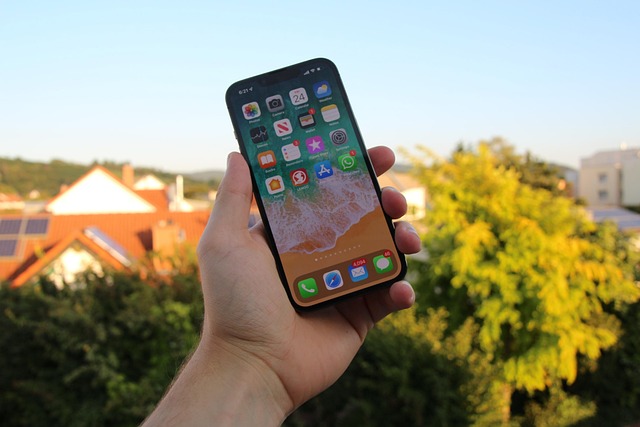 Free Iphone Iphone 13 photo and picture