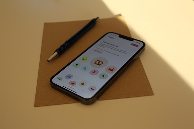 Free Iphone Iphone 13 photo and picture