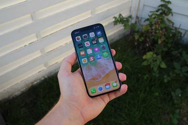 Free Iphone Iphone 13 photo and picture