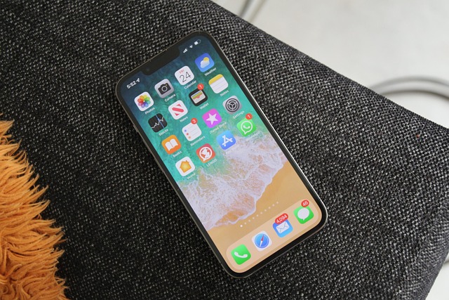 Free Iphone Iphone 13 photo and picture