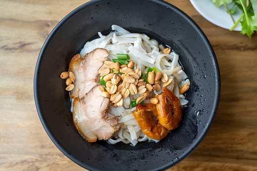 Fideos Quang, Plato, Vietnamita