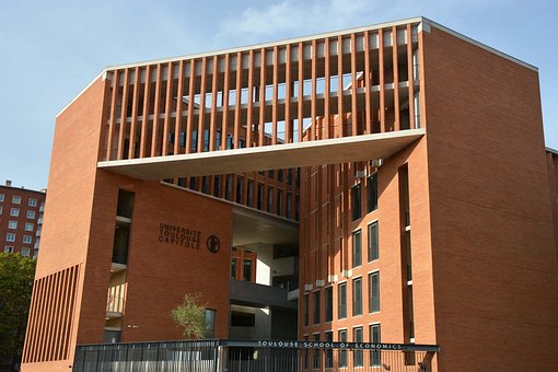 Free University Building photo and picture