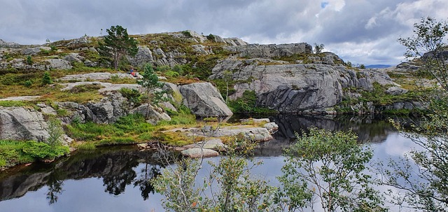 Free Hike Lake photo and picture