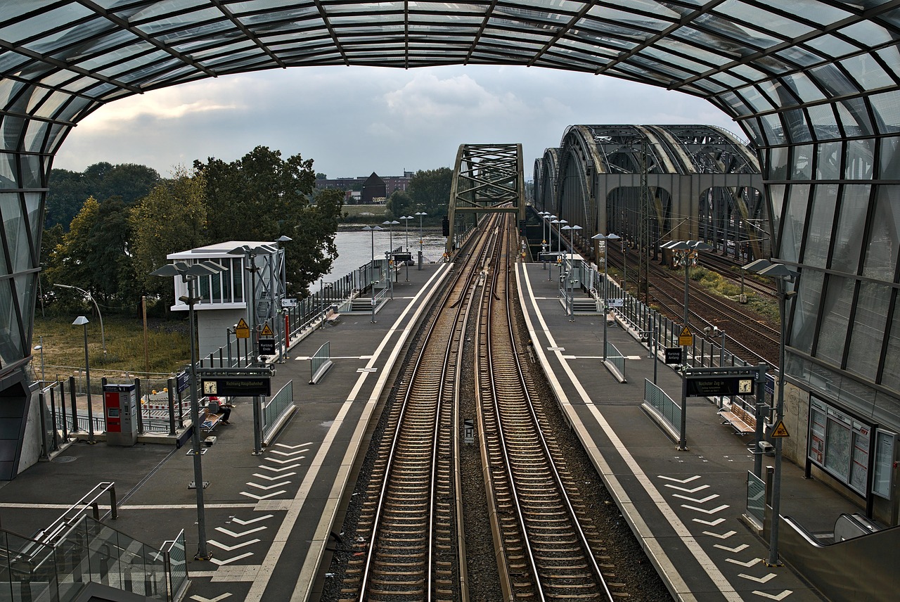 Download free HD stock image of Railroad Station Free Railroad Station photo and picture