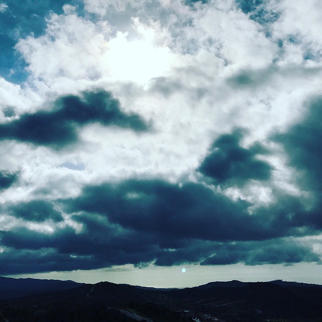 Free Hills Cloud photo and picture