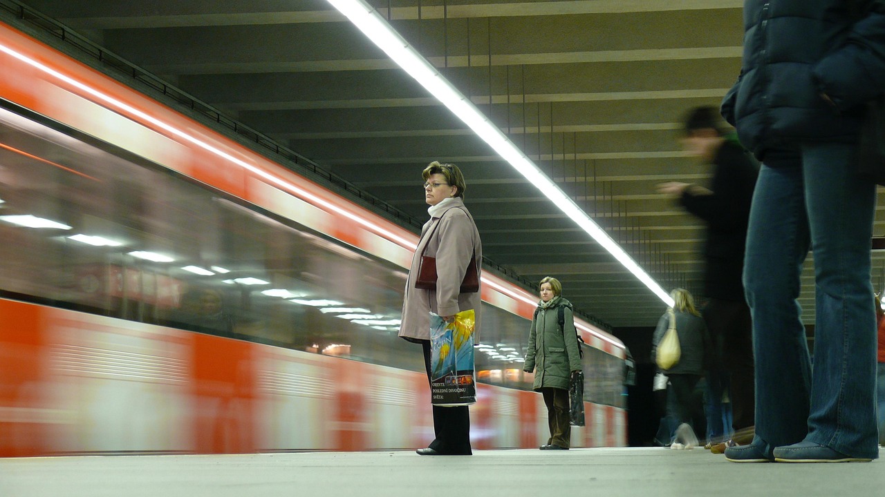 Úvodní obrázek k článku Pražské metro s kočárkem: jak používat mapu výtahů