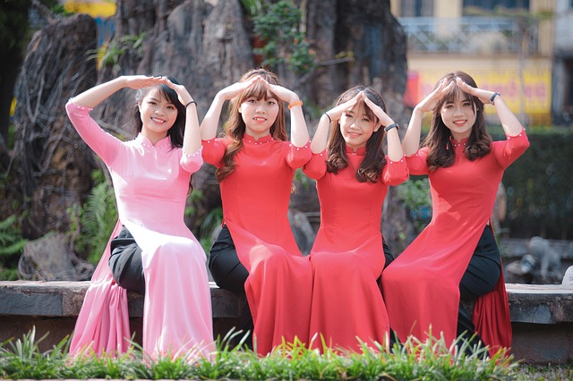 Free Nữ Sinh Ao Dai photo and picture