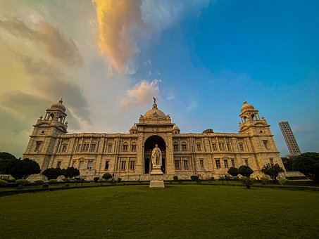 Victoria Memorial, Monumento