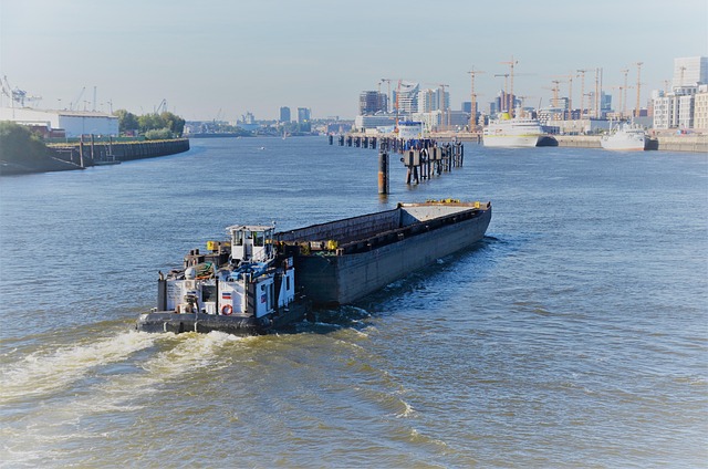 Free Inland Freighters Harbour Cruise photo and picture