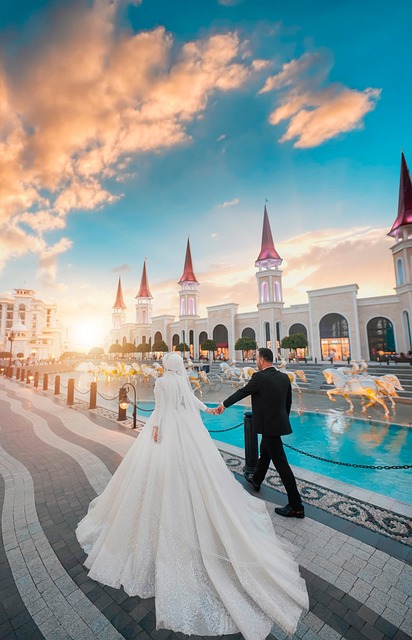Free Castle Newlyweds photo and picture