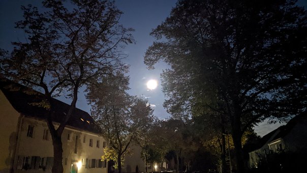 Free Full Moon Moon photo and picture