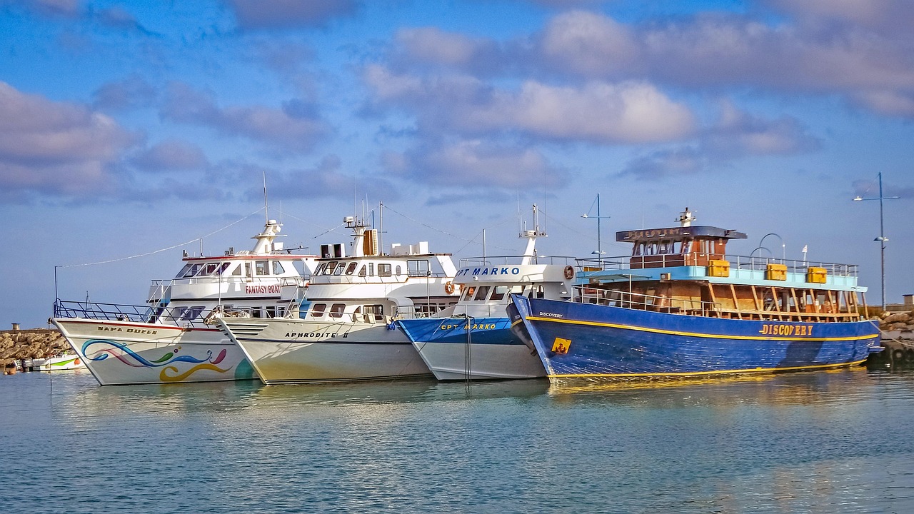 Boats - free online jigsaw puzzle photo