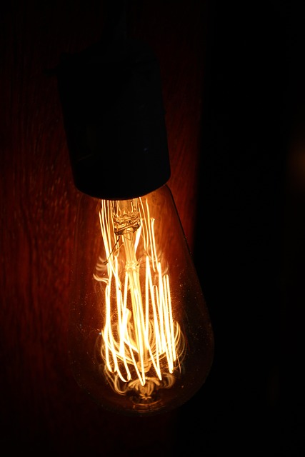 Free Luz Lamp photo and picture