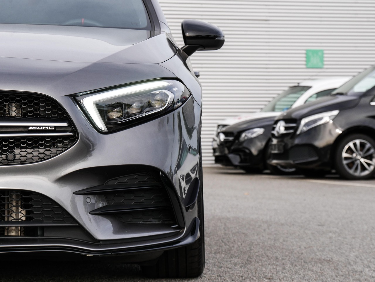 How to Remove Scratches From a Car: What You Can Fix Yourself and What Requires a Professional