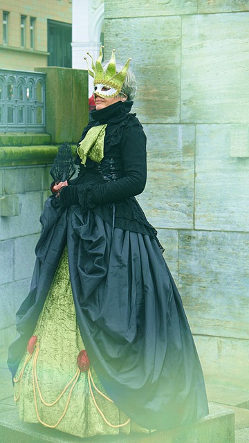 Free Woman Model photo and picture
