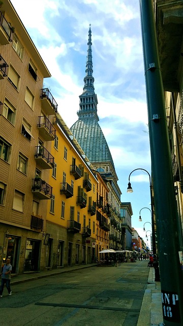 Italia, Ciudad, Centro, La Carretera