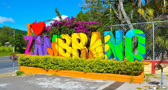 Zambrano, Honduras, Lyrics, Mennesker