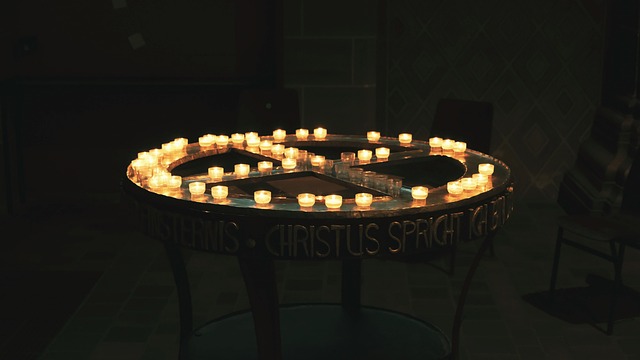 Free Candle Dark photo and picture
