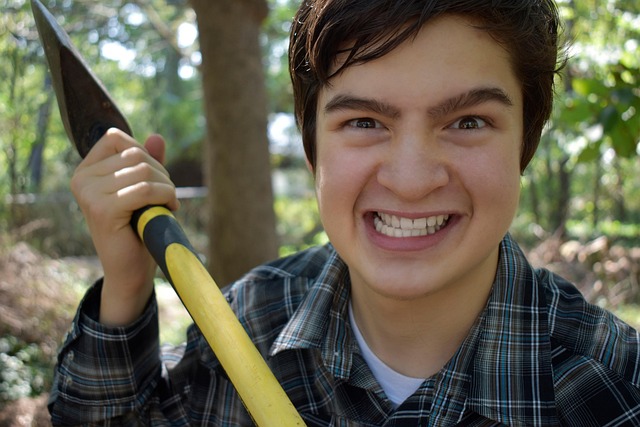 Free Boy Ax photo and picture