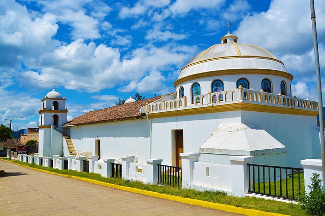 Yamaranguia, Intibuca, Mennesker