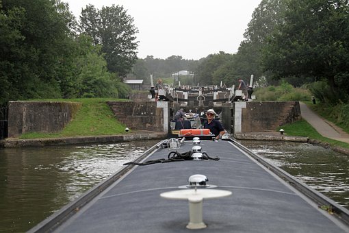 Barco Estreito, Canal, Viagem Pelo Canal
