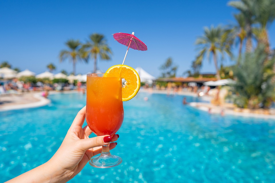 Cocktail Am Pool Cocktail Swimming Pool Resort - Free photo on Pixabay