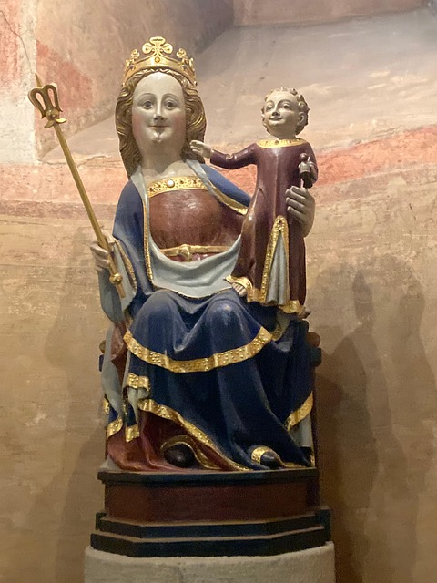 Free Maria Jesus photo and picture