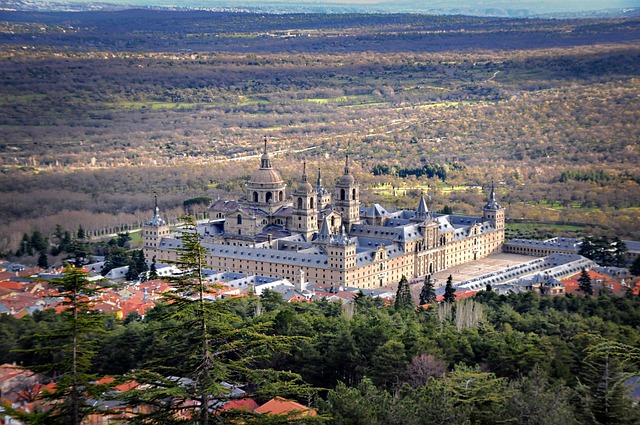 Free Church Palace photo and picture