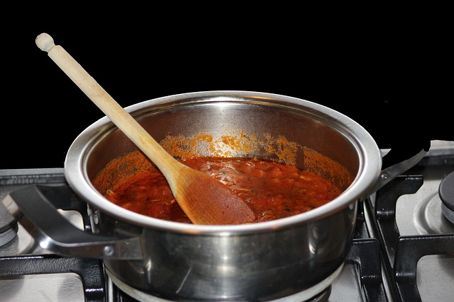 Free Pasta Sauce Cooking photo and picture