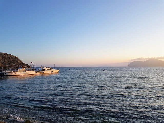 Free Sea Yacht photo and picture