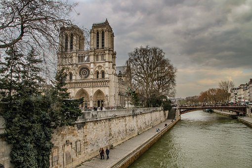 Free Paris Notre-Dame De Paris photo and picture