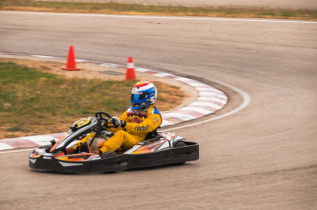 go kart, racing, karting, circuit, go-kart car, vehicle, sport, competition, racer, helmet, kart racing, go kart, karting, karting, karting, karting, karting