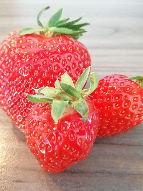 Free Food Strawberries photo and picture