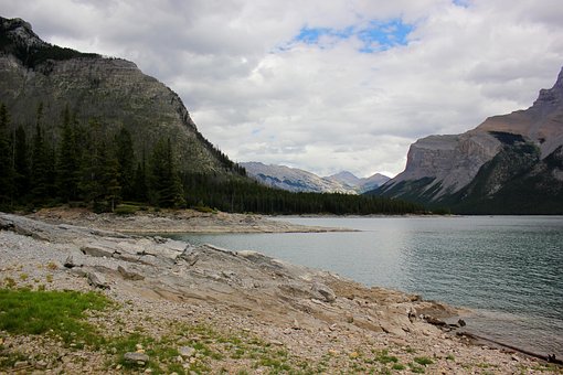 Free Mountains Shore photo and picture