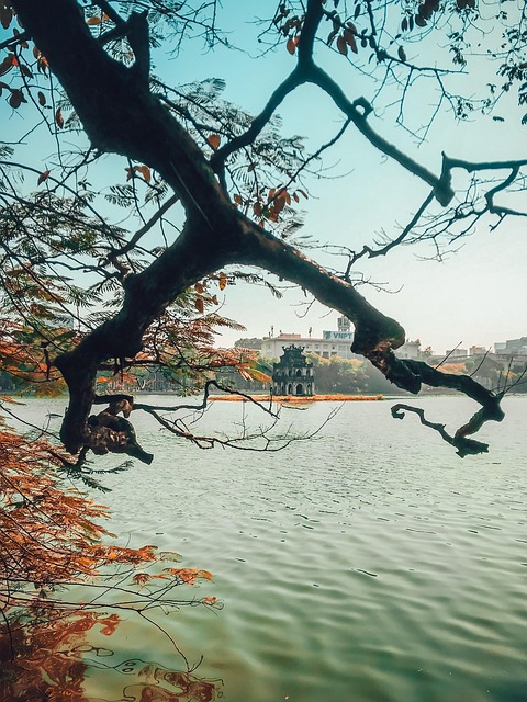 Free Hanoi Lake photo and picture