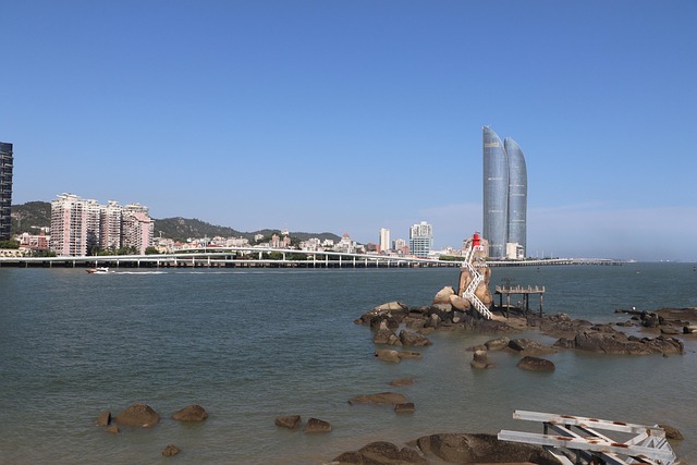 Free Gulangyu Lighthouse Sea photo and picture