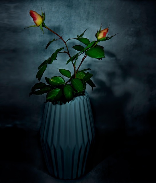 Free Flowers Vase photo and picture