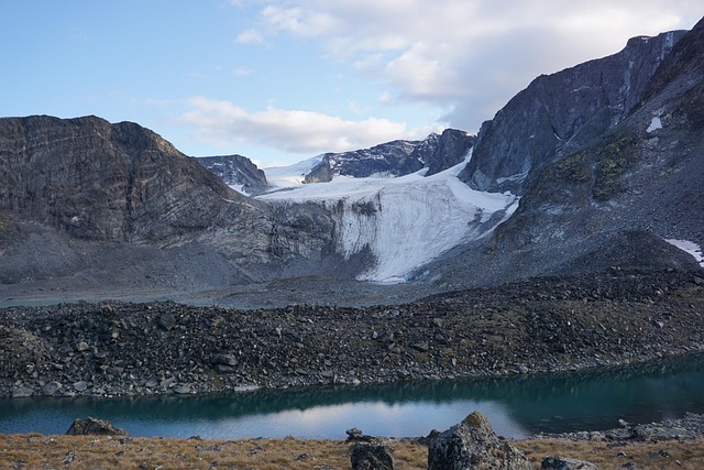 Free Mountains Lake photo and picture
