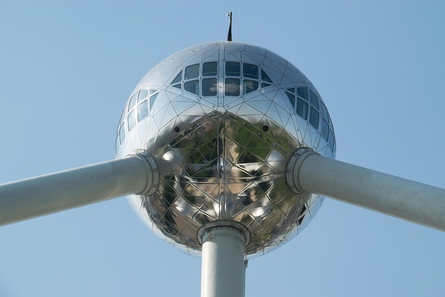Free Atomium Landmark photo and picture